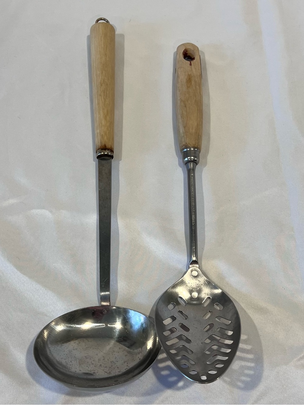 Vintage EKCO Eterna Wood Handle Ladle & Slotted Spoon Set